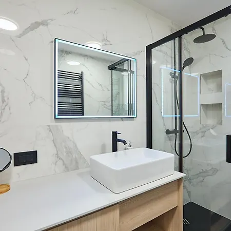 Hedera Estate Hedera A45 아파트 *